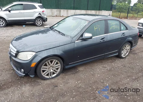 2009 Mercedes-Benz C 300 Luxury 4Matic/Sport 4Matic из США, поврежденный, VIN WDDGF81X89R070318